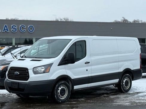 Certified 2019 Ford Transit 150 130 Low Roof image 21