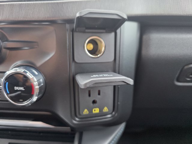 New 2027 Ford F250 Platinum w/ FX4 Off-Road Package AWD/4WD image 23