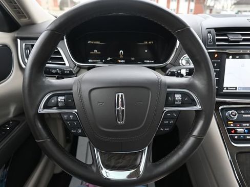 Used 2017 Lincoln Continental Reserve w/ Technology Package image 45