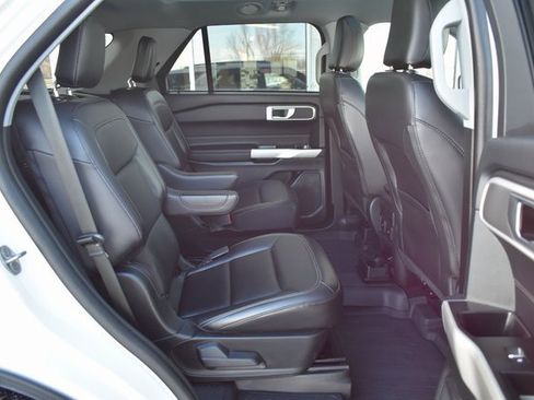 Used 2023 Ford Explorer XLT w/ Equipment Group 202A image 41
