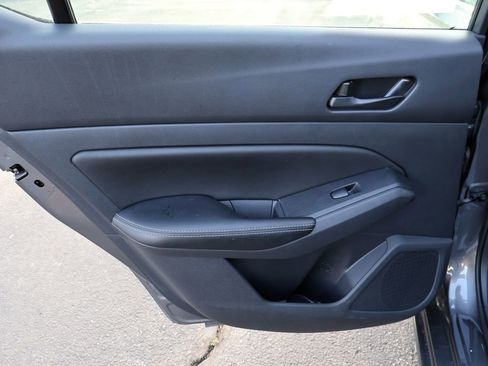 Used 2025 Nissan Altima 2.5 SV FWD image 21