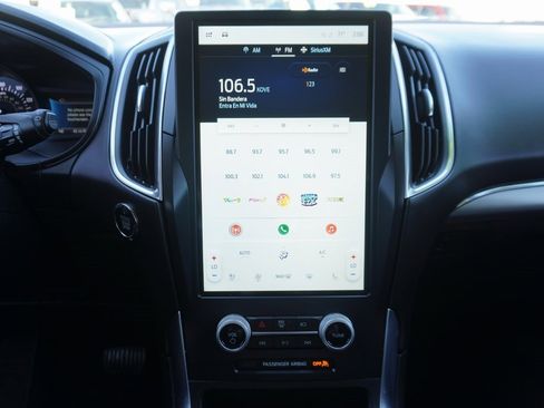 Certified 2023 Ford Edge Titanium image 13