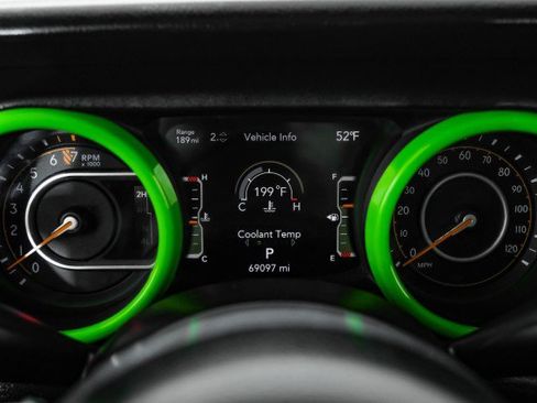 Used 2021 Jeep Gladiator Overland w/ Uconnect 4C Nav & Sound Group image 15