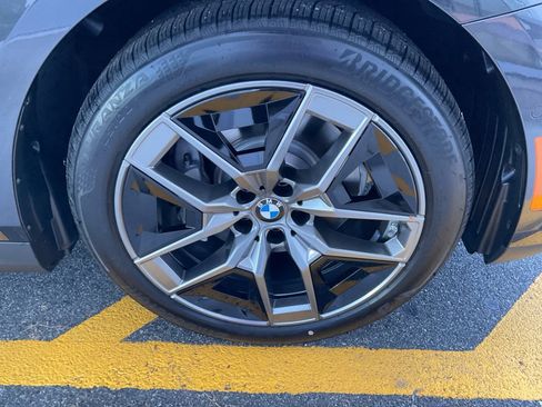 Certified 2026 BMW 530i xDrive w/ Premium Package AWD/4WD image 24