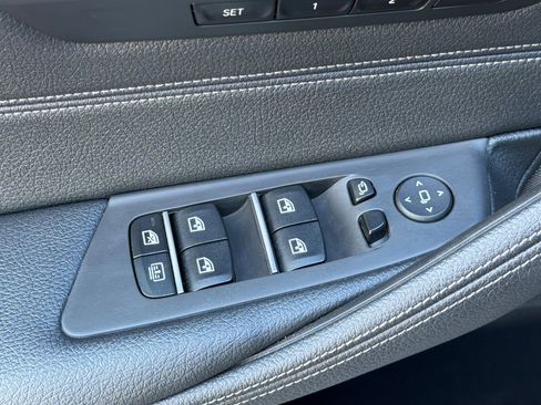 Used 2023 BMW M550i xDrive w/ Executive Package AWD/4WD image 13