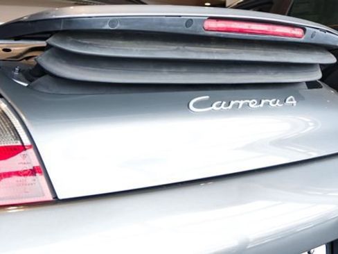 Used 2001 Porsche 911 Carrera 4 image 8