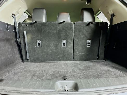 Used 2024 Nissan Pathfinder SL image 30