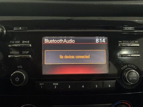 Used 2017 Nissan Rogue S image 21