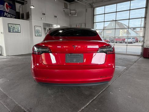 Used 2021 Tesla Model 3 Standard Range Plus image 14