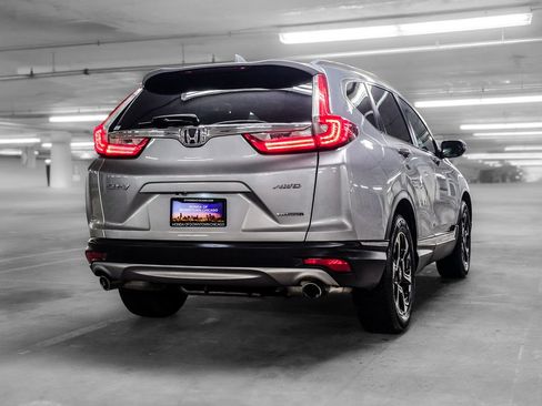 Used 2017 Honda CR-V Touring image 6
