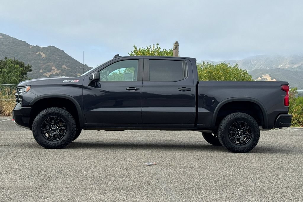 Used 2023 Chevrolet Silverado 1500 ZR2 w/ Technology Package AWD/4WD image 7
