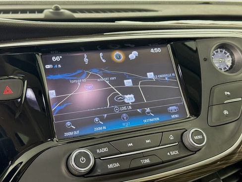 Used 2020 Buick Envision Essence w/ Experience Buick Package FWD image 17