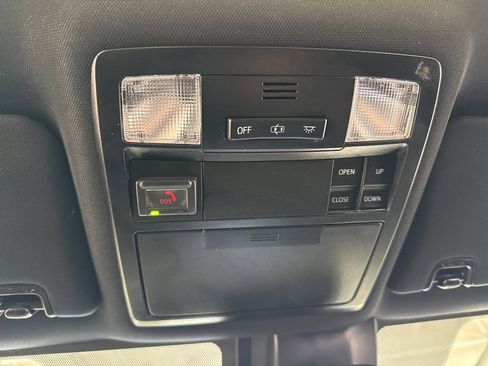 Certified 2021 Toyota Tacoma Limited image 34