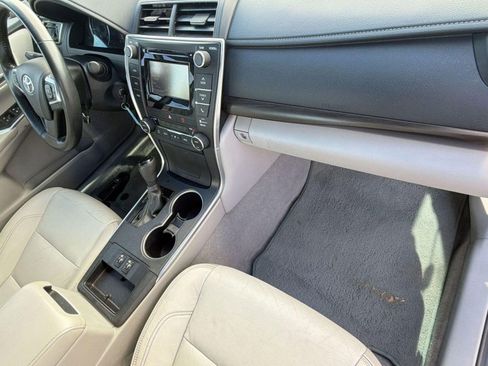 Used 2015 Toyota Camry XLE FWD image 29