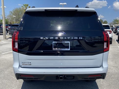 New 2026 Ford Expedition Active RWD image 5