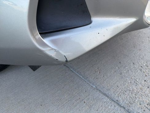 Used 2017 Lexus IS 200t image 3