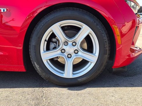 Used 2017 Chevrolet Camaro LT RWD image 21