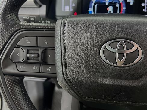 Used 2024 Toyota Tacoma SR5 image 18