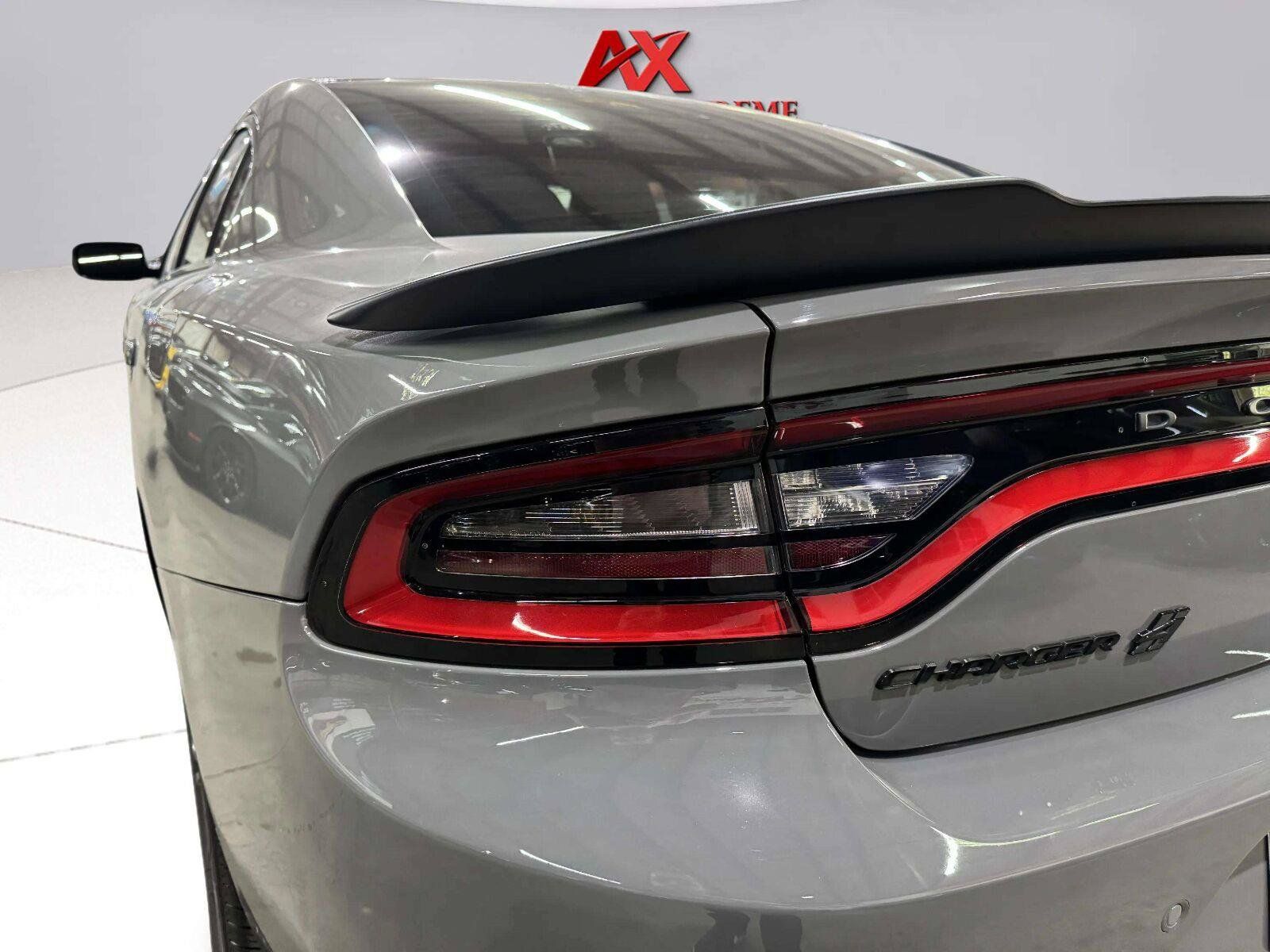 Used 2023 Dodge Charger SXT w/ Blacktop Package AWD/4WD image 13