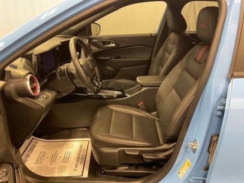 Used 2024 Chevrolet Trax RS w/ Driver Confidence Package FWD image 7