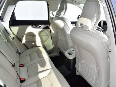 Used 2023 Volvo XC60 T8 Plus w/ Climate Package image 33