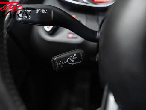 Used 2008 Audi R8 V8 image 38