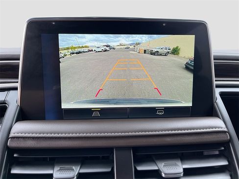 Used 2023 Chevrolet Tahoe Z71 image 14