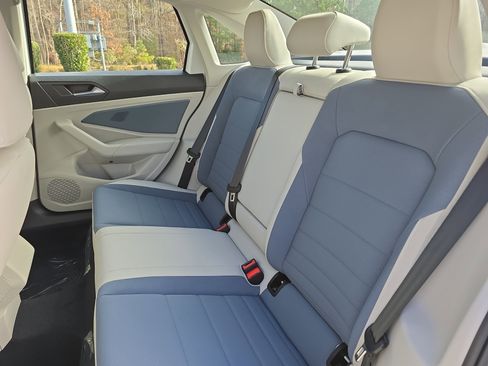 New 2026 Volkswagen Jetta SE image 13