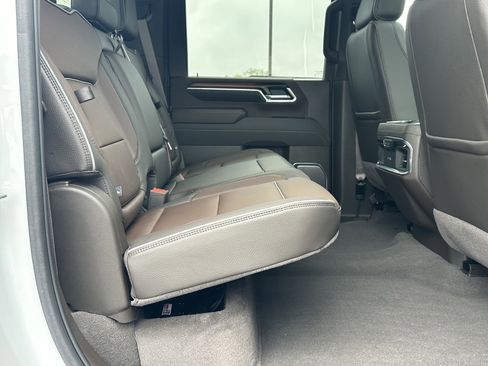 Used 2025 GMC Sierra 2500 Denali w/ Denali Reserve Package image 18