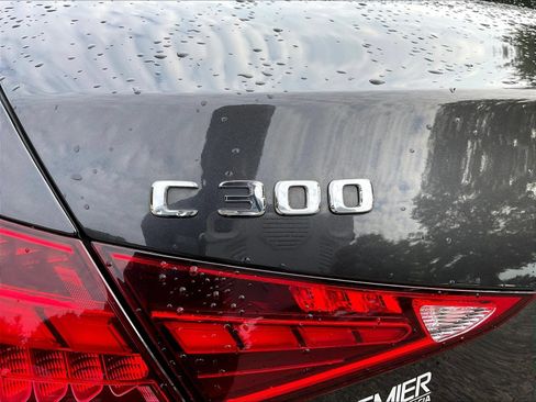 Used 2022 Mercedes-Benz C 300 Sedan image 26