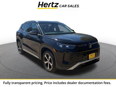 Used 2026 Volkswagen Tiguan SE AWD/4WD image 1