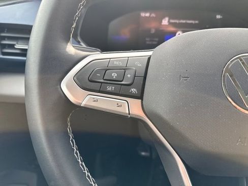 Certified 2023 Volkswagen Taos SE w/ Panoramic Sunroof Package image 20