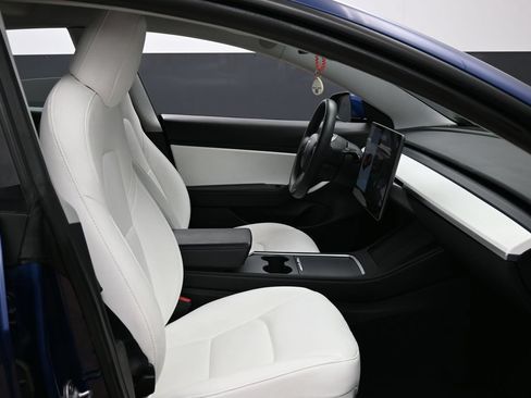 Used 2021 Tesla Model 3 Standard Range Plus RWD image 38