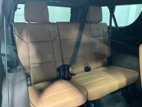 Used 2025 Cadillac Escalade ESV Premium Luxury w/ Touring Package AWD/4WD image 26
