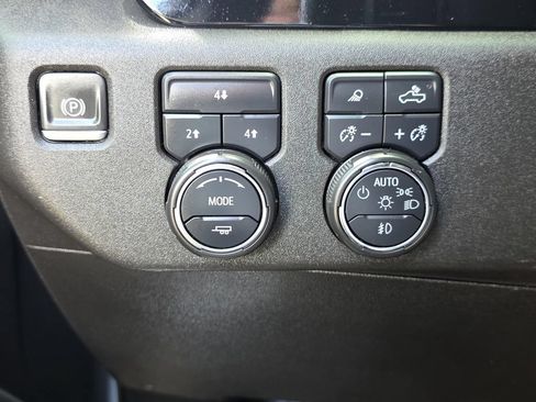Used 2024 Chevrolet Silverado 2500 LT w/ Z71 Sport Edition AWD/4WD image 18