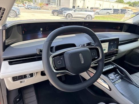 New 2026 Lincoln Nautilus Reserve AWD/4WD image 34
