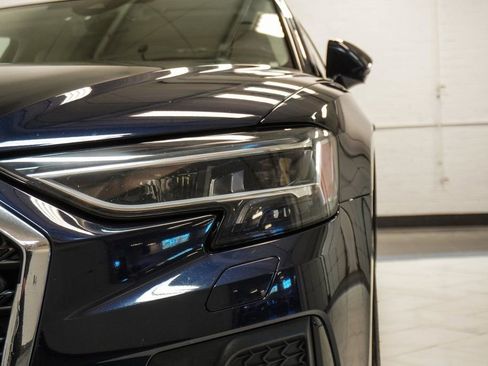 Used 2022 Audi A8 L 3.0T w/ Luxury Package image 15