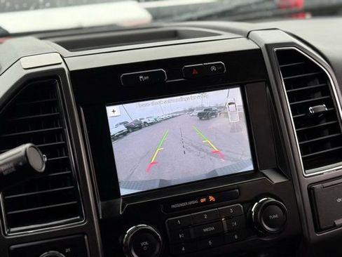 Used 2018 Ford F150 XLT w/ Equipment Group 302A Luxury image 4