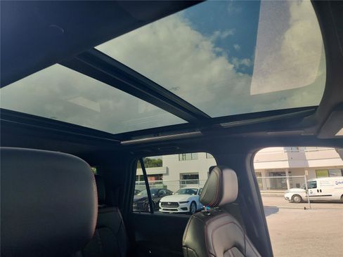 Used 2022 Ford Expedition Max Limited image 31
