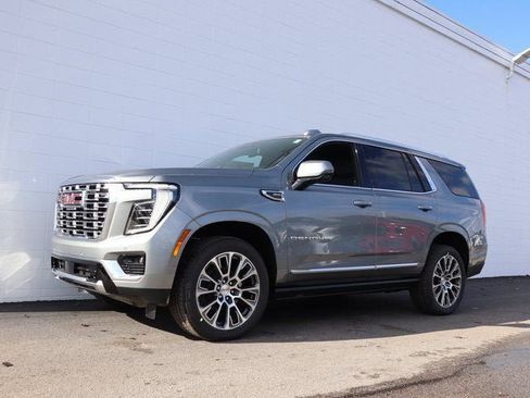 New 2026 GMC Yukon Denali w/ Sun & Power Step Package AWD/4WD image 3