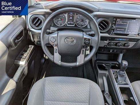 Used 2021 Toyota Tacoma SR5 RWD image 18