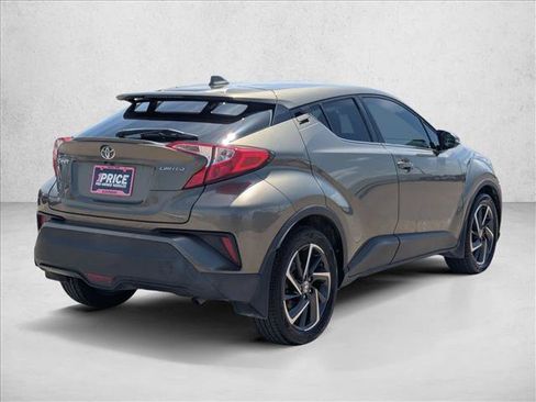 Used 2021 Toyota C-HR Limited FWD image 5