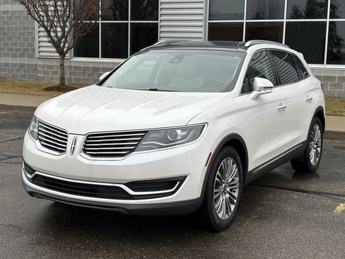 Used 2018 Lincoln MKX Reserve w/ Lincoln MKX Climate Package image 4