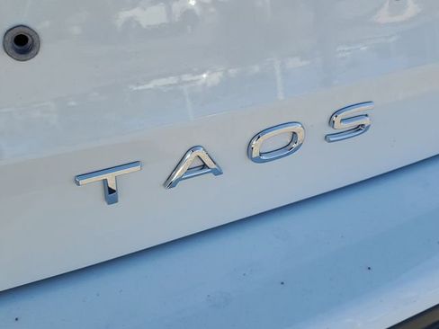New 2026 Volkswagen Taos S image 6