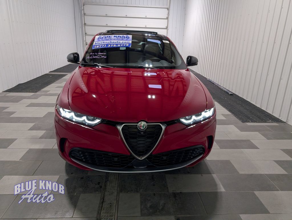 Used 2024 Alfa Romeo Tonale Ti AWD/4WD image 6