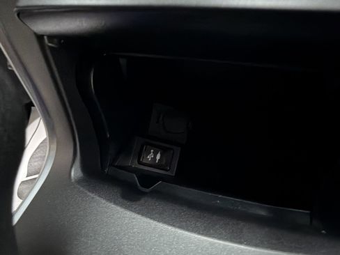 Used 2015 Toyota Camry SE image 33