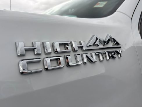 Used 2021 Chevrolet Silverado 3500 High Country w/ Z71 Off-Road Package AWD/4WD image 31