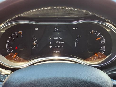 Used 2019 Jeep Grand Cherokee Laredo image 9