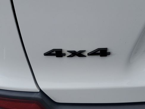 Used 2023 Jeep Cherokee Altitude Lux AWD/4WD image 7