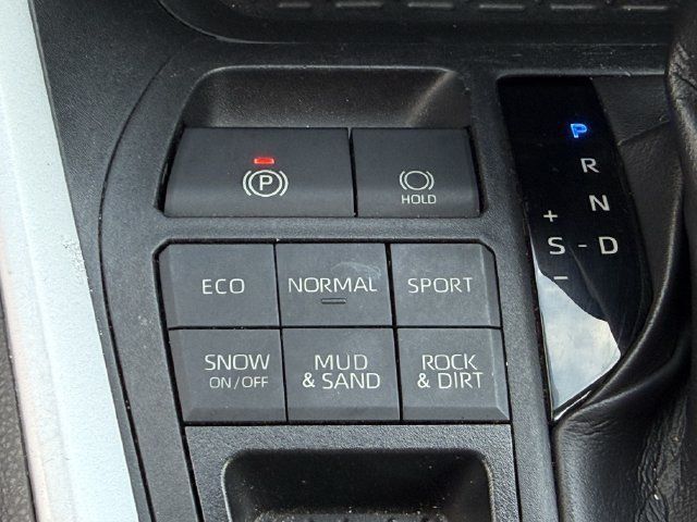 Used 2019 Toyota RAV4 XLE Premium w/ Cold Weather Package AWD/4WD image 19
